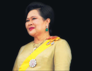 la reina Sirikit