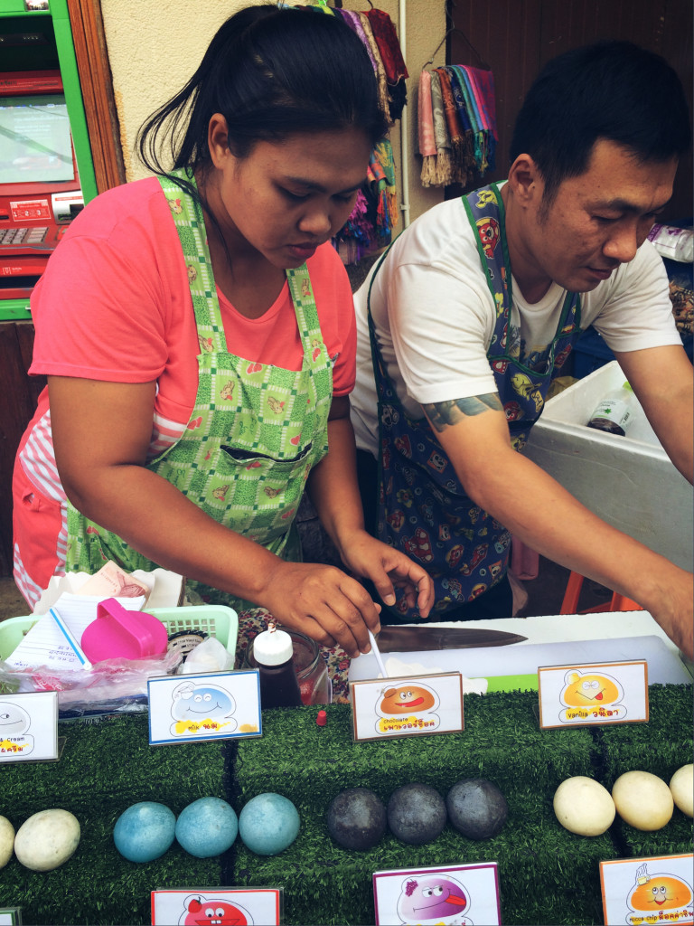 Helados en el mercado flotante de Amphawa - Foto APF