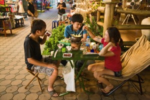 Tailandia. Chiang Rai. Mercado nocturno