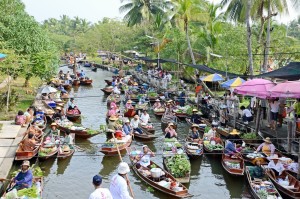 Turismo de Tailandia - Tha Kha Floating Market